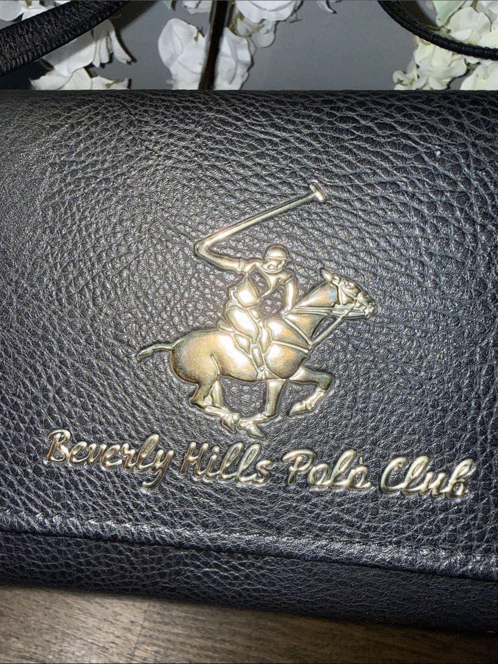 Beverly Hills Polo Club Black Pebbled Leather Crossbody Wallet with Gold Logo - Picture 3 of 8